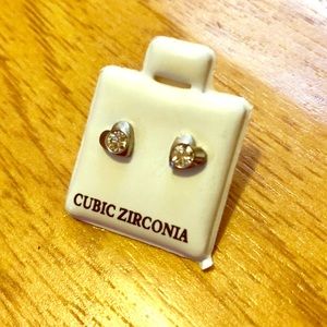 CUBIC ZIRCONIA- silver plated heart studs!